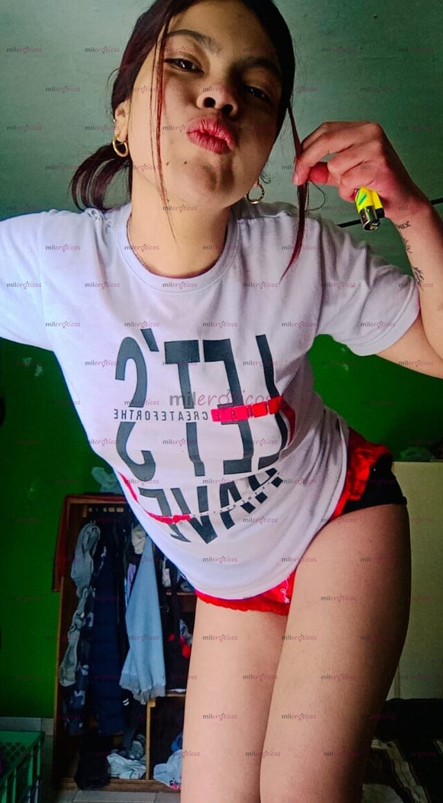 FOTOS DE VALERYFLACA ESPECTACULAR CON GANAS DE MAMARTE HASTA LAS GUEVAS