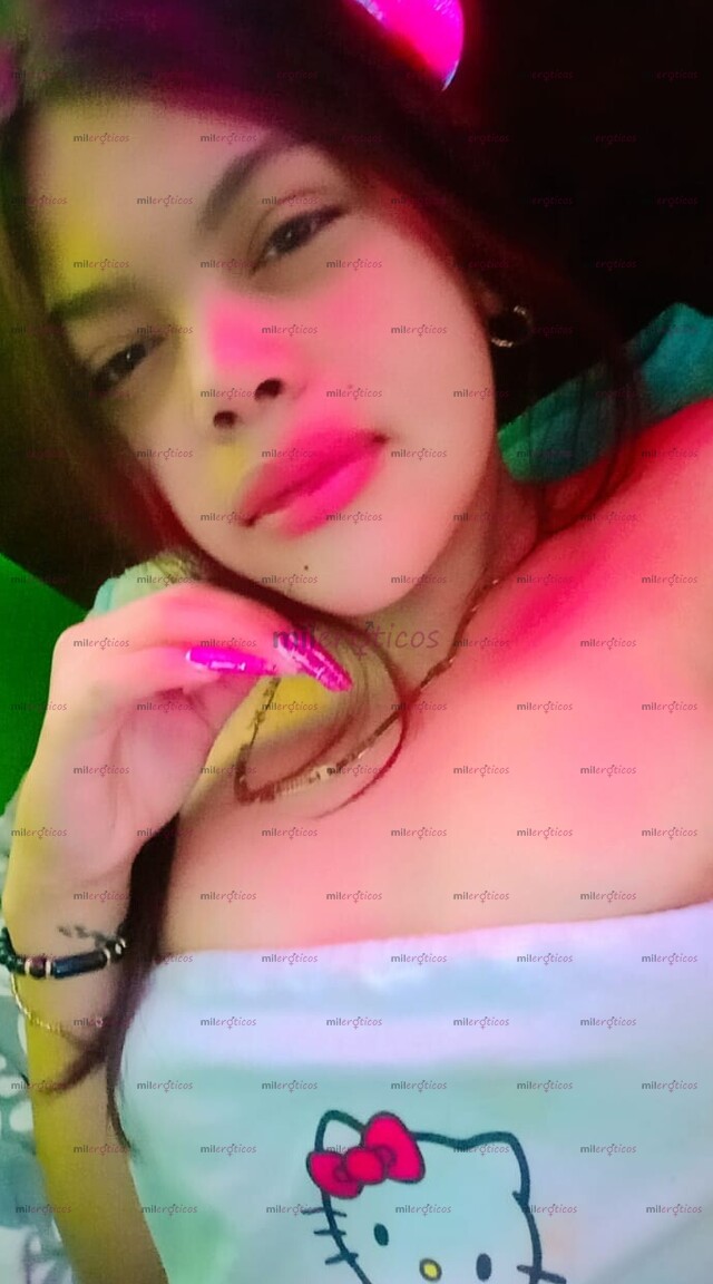 FOTOS DE VALERYFLACA ESPECTACULAR CON GANAS DE MAMARTE HASTA LAS GUEVAS