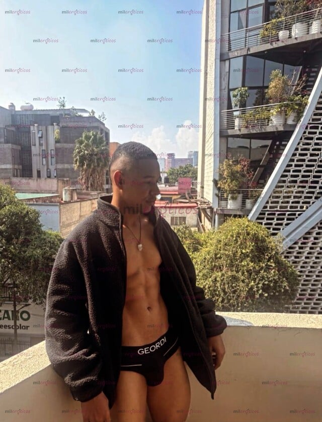 FOTOS DE DEPRAVADO DE 21 AÑOS VERGÓN LECHERO 22CM CALIENTE DISPONIBLE SOLO A DOMI