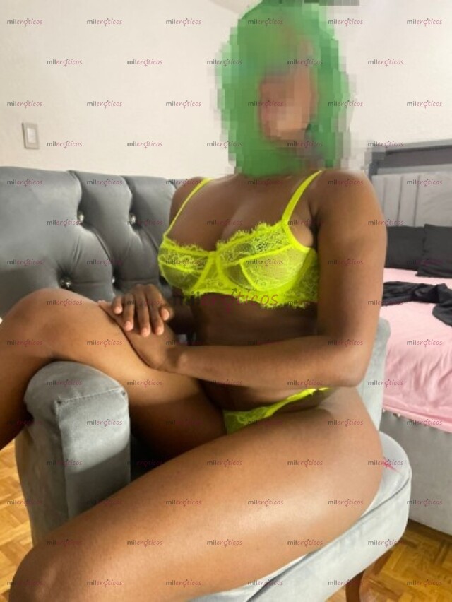 FOTOS DE UNA EXTRANJERA EXÓTICA SENSUAL, UNA DIOSA DE COLOR CANELA