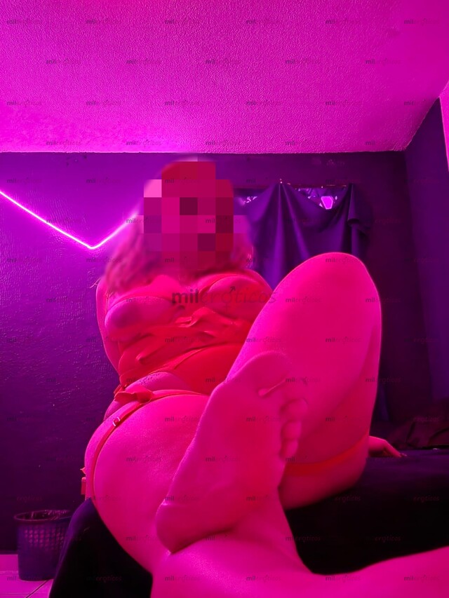 FOTOS DE PUTITA CURVY MUY CACHONDA CON TETAS ENORMES $$$500$$ X 20MIN