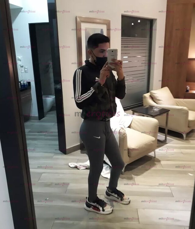 FOTOS DE CHICHO PETIT NALGON DELEGADO DE GYM CON VERGA LLENA DE LECHE