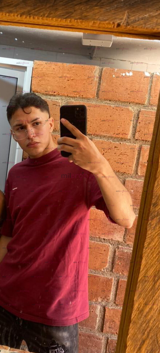 FOTOS DE PAISA MACHITO EN MEDELLÍN , CON BUENA VERGA Y CULO PA COMPLACERTE DISP 24H