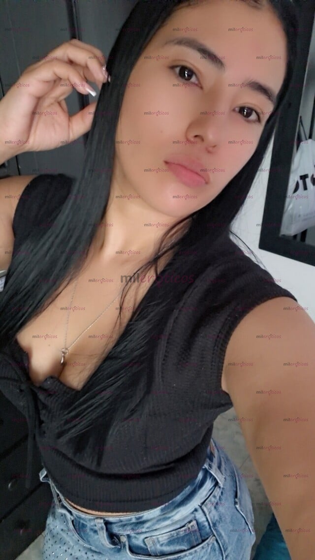 FOTOS DE HOLA MI AMOR SOY DANIELA UNA TIERNA Y HERMOSA PAISITA RECIÉN LLEGADA A TU CIUDAD