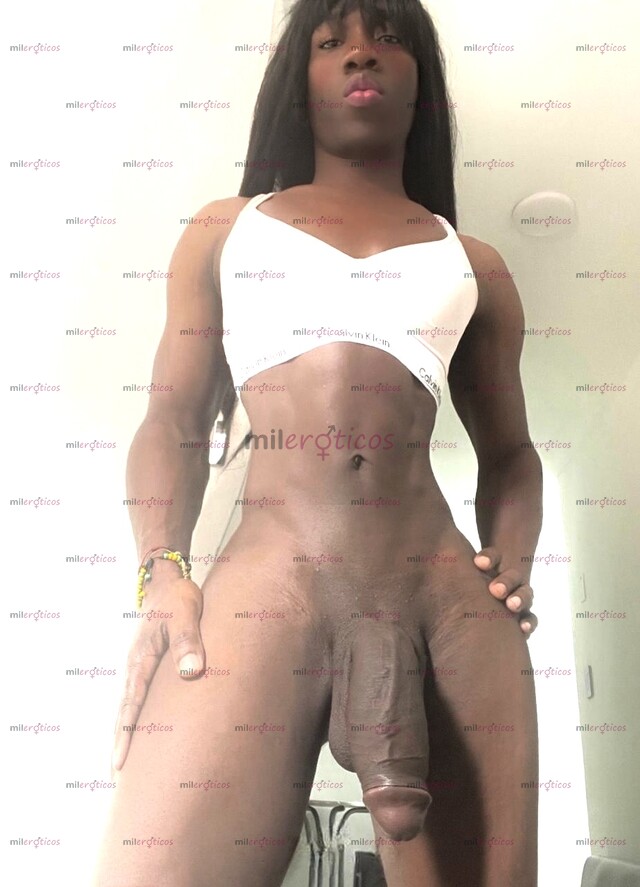 FOTOS DE NEGRA DOTADA 25CM LECHERA CALIENTE POTENTE REAL