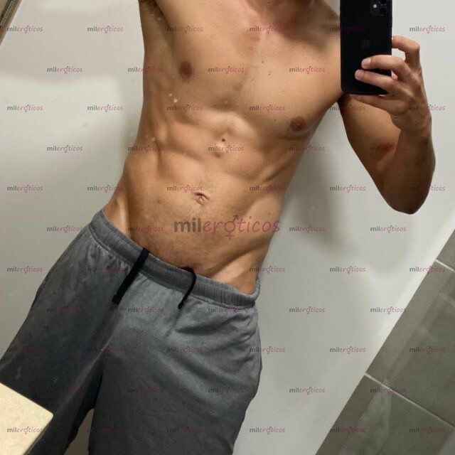 FOTOS DE HOMBRE SERIO CABALLEROSO EDUCADO CON MODALE. Y ASEADO