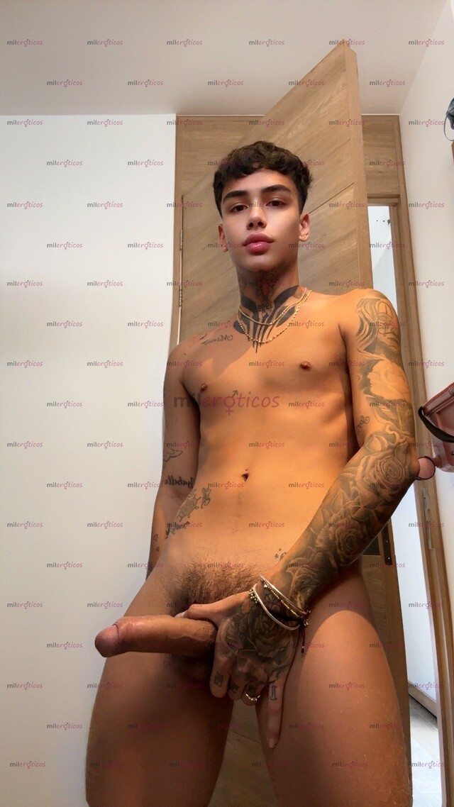 FOTOS DE PARCERO TATUADO DISPONIBLE PARA TUS MAYORES FANTASIAS