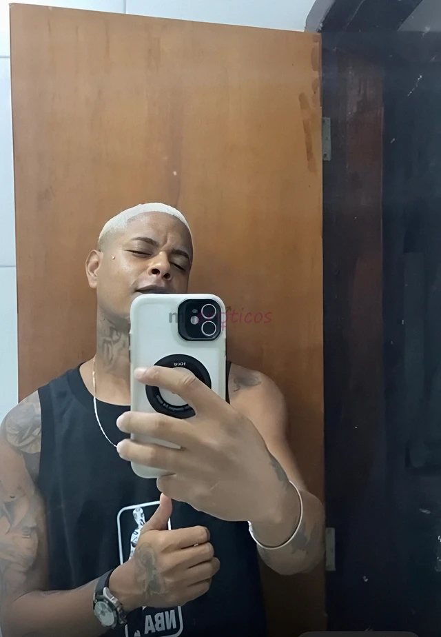 Opa min chamo yan sena arrombador de rabo ativo sem frescuras moreno alto magrinho simpatico gente fina 1 70 de altura 60 k vem pro boyzinho sou total...