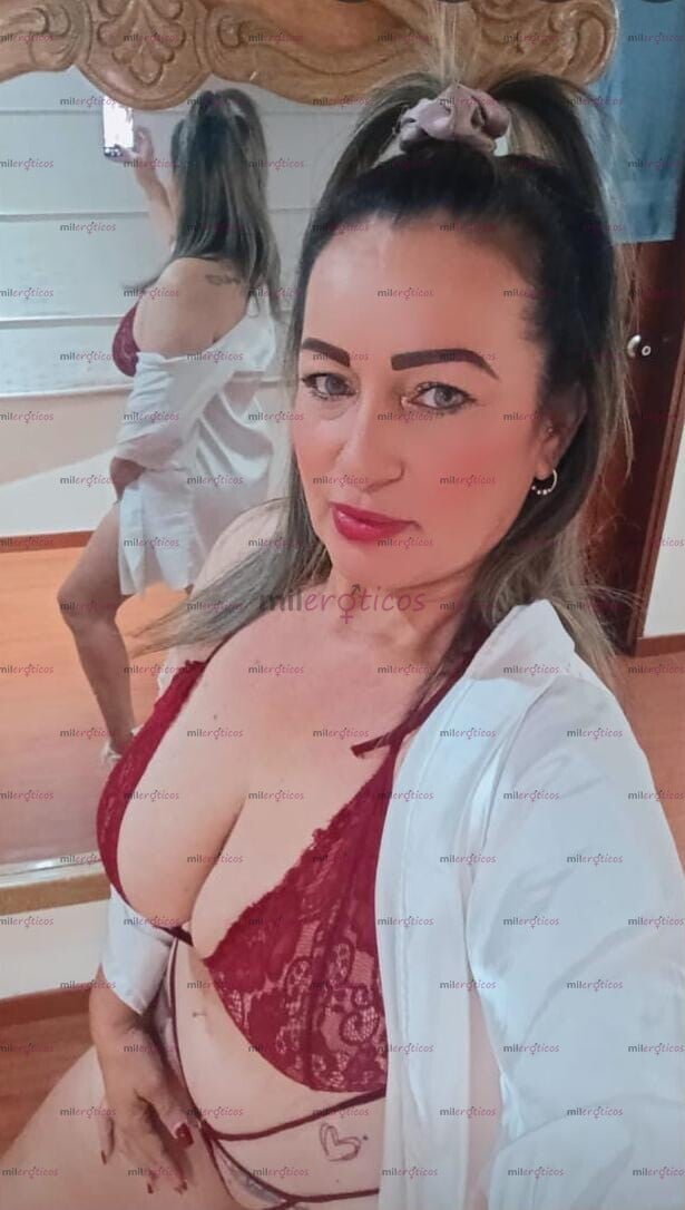 FOTOS DE SCORT HERMOSA RUBIA , VOLUPTUOSA DE SENOS Y COLA GRANDE, CARIÑOSA