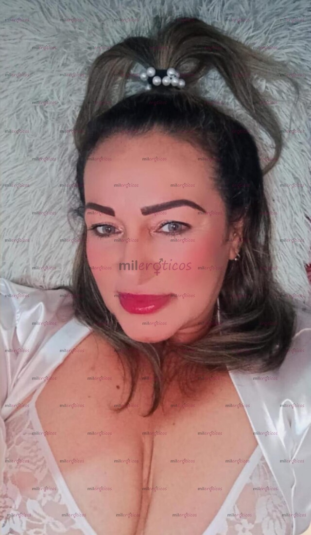 FOTOS DE SCORT HERMOSA RUBIA , VOLUPTUOSA DE SENOS Y COLA GRANDE, CARIÑOSA