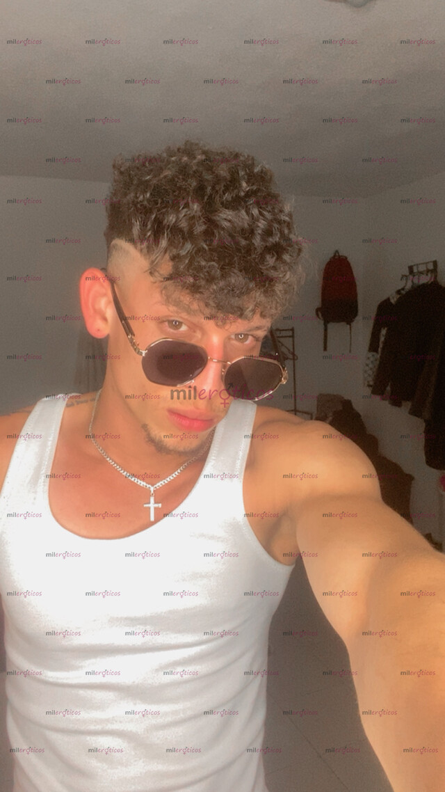 FOTOS DE HOLA BABY SOY RAFA,VENEZOLANO UN CHICO MUY CALIENTE Y DOTADO