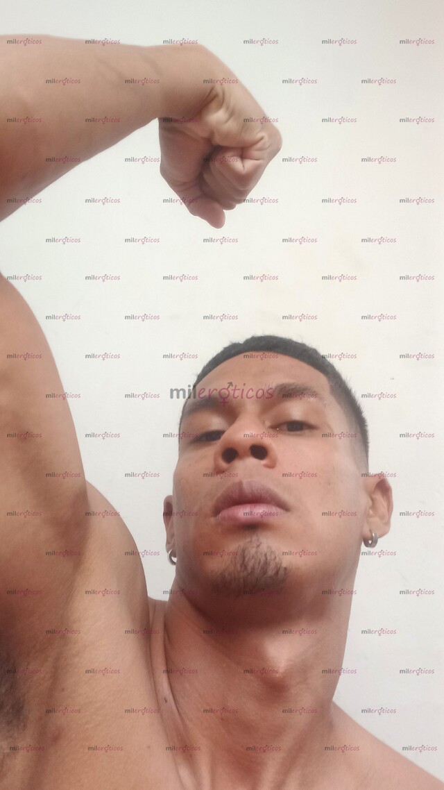 FOTOS DE 22 CM VERGON MORENO Y MORBOSO ATLÉTICO 1.83 MTS