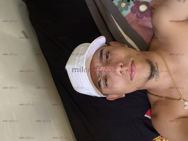 FOTOS DE LLEGO UN JOVEN SEXY & MUY CACHONDO A TU CUIDAD