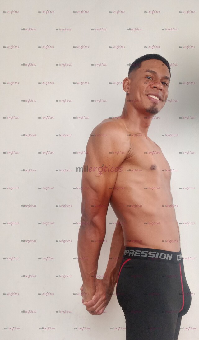 FOTOS DE 22 CM VERGON MORENO Y MORBOSO ATLÉTICO 1.83 MTS