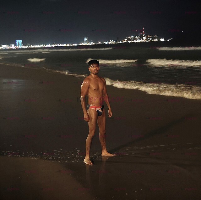 FOTOS DE VISITANDO TU CIUDAD CHACALITO, DELGADO Y VERGONDO 20CM DE VERGA