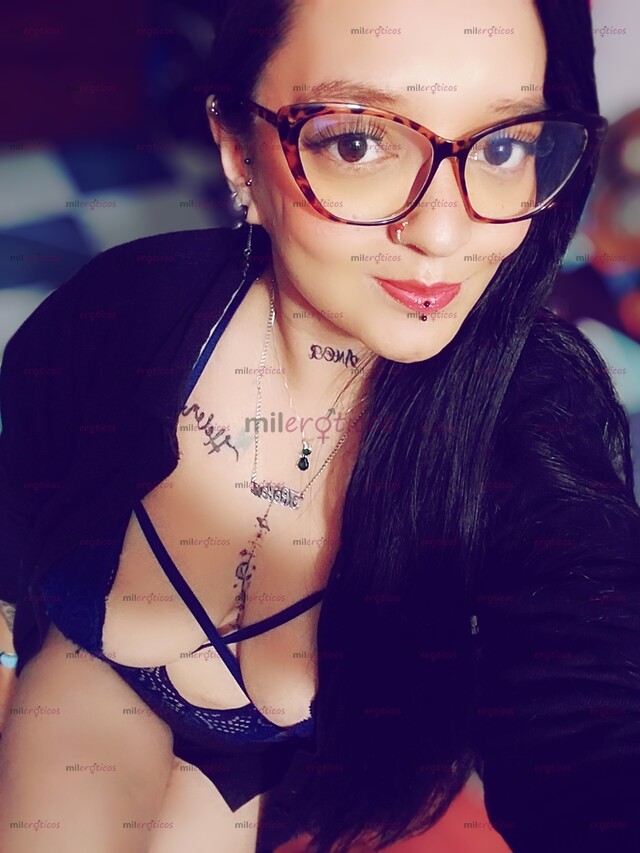 FOTOS DE DAMA PAISA CURVI LENEA PELO LARGO CON GANAS DE HACERTE PASAR UNA NOCHECINCREIBLE