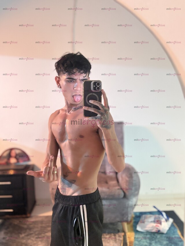 FOTOS DE A HOT AND SEXY GUY WRITE TO ME IF YOU WANT TO HAVE A GOOD TIME