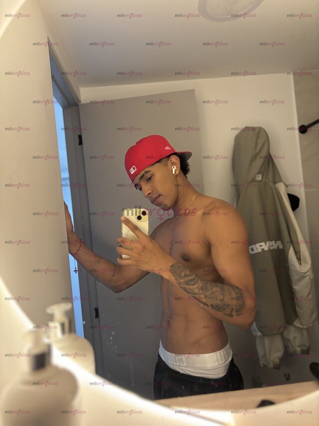 FOTOS DE UNIVERSITARIO VELLUDO DISPONIBLE CON SITIO 24 7