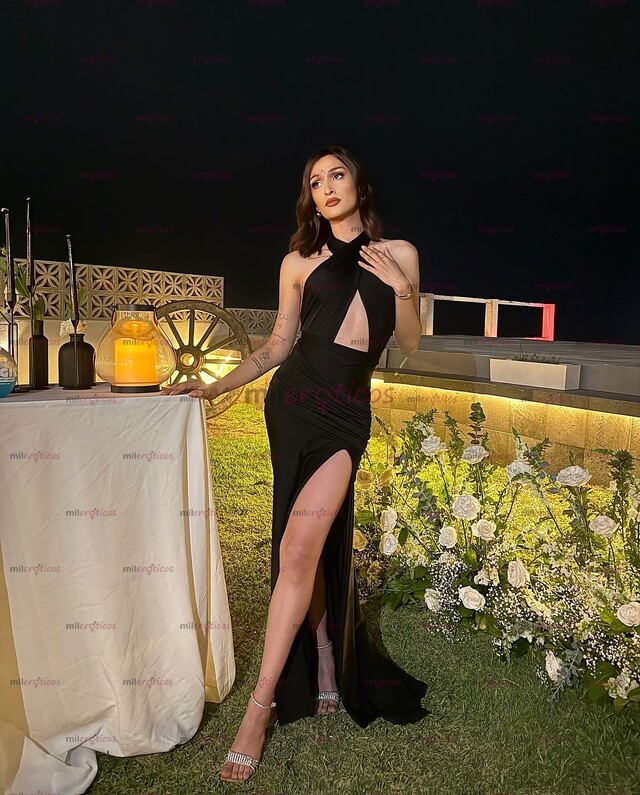 FOTOS DE TU CHICA TRANS VERSÁTIL DISPONIBLE PARA TI