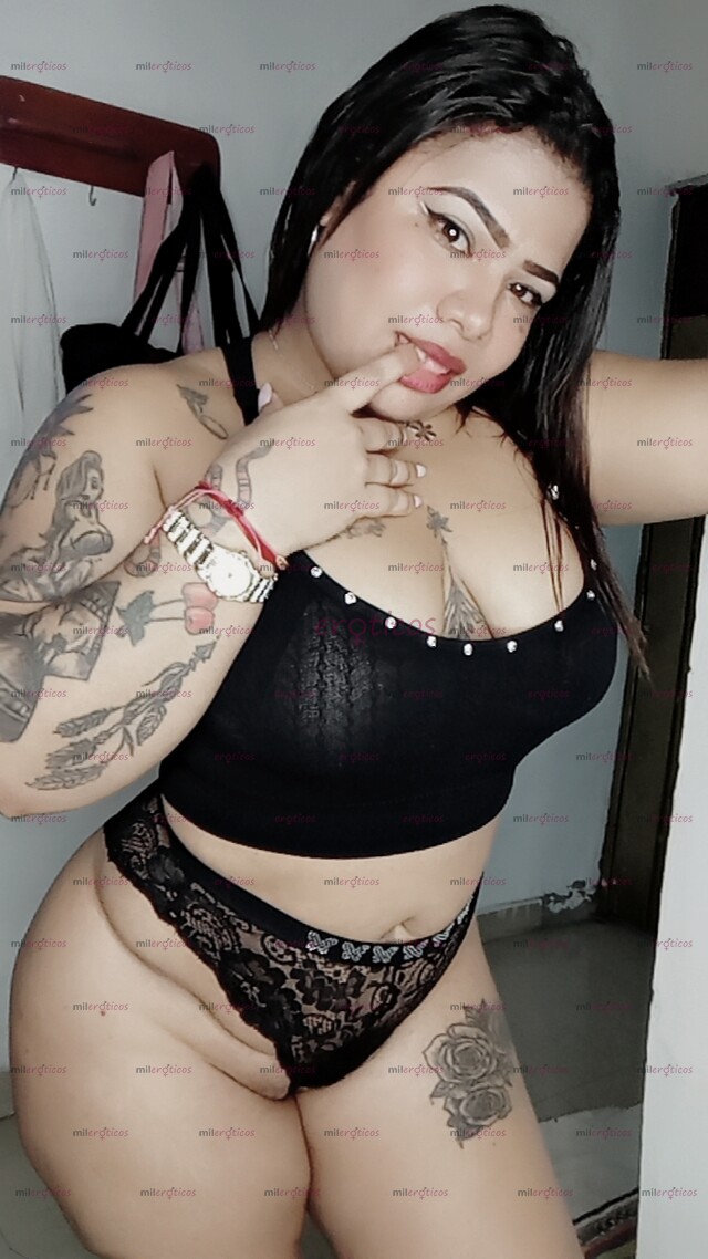 FOTOS DE NUEVA MUÑEQUITA SENSUAL Y DESCOMPLICADA CON CHOCHITO HUMEDO PARA TI