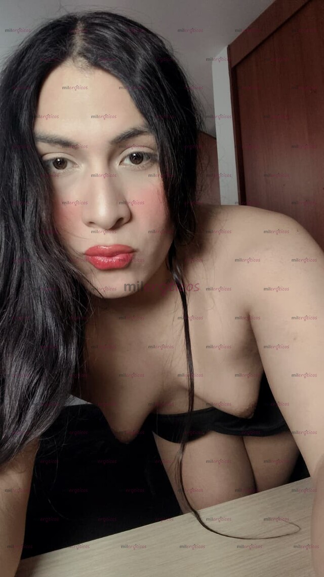 FOTOS DE PERRITA DESEOSA TOTALMENTE PASIVA Y SUMISA ;)