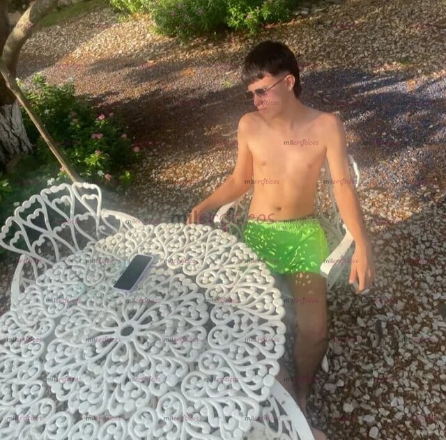 FOTOS DE JOVEN POLLO VENTA DE CONTENIDO FULL LECHERO RICO CULO Y BUENA POLLA VIAJO ?