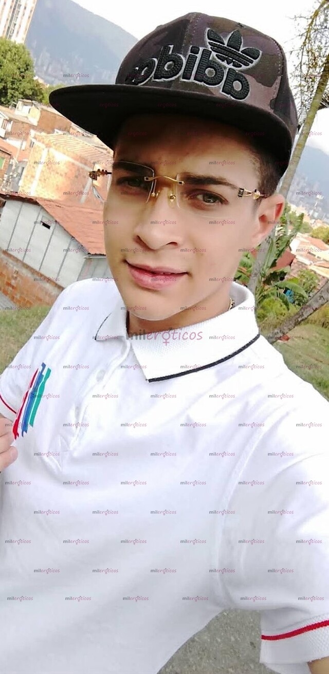 FOTOS DE TENGO 18 AÑOS ATIENDO PAREJAS HETEROS PARA TRIO O TAMBIÉN PASIVOS 3216678386