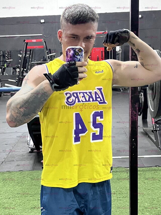 FOTOS DE AMABLE SERVICIAL Y EDUCADO Y COMPROMETIDO CON LO QUE AGO RICO CONTENIDO