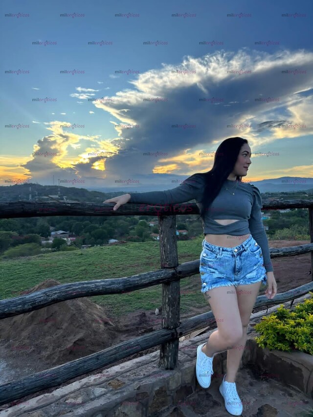 FOTOS DE FLAQUITA, CULO APRETADITO, SEXO ORAL NATURAL, SEXO ANAL