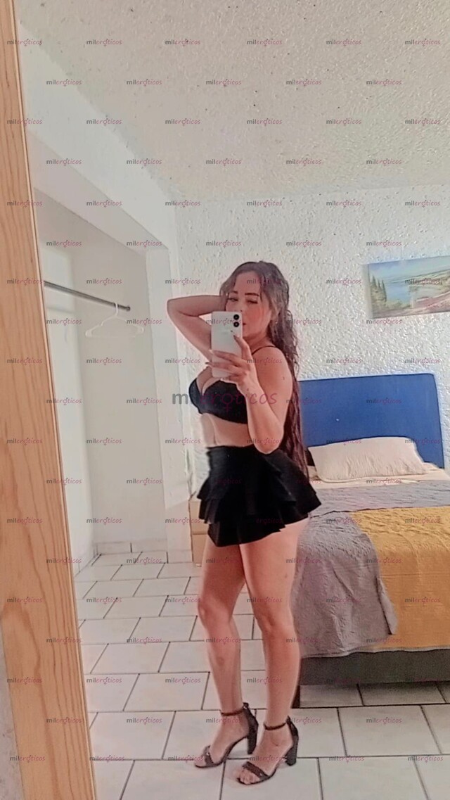 FOTOS DE HOLIS MI AMOR SOY CANDY UNA RICA Y ELEGANTE MILF PARA ENSEÑARTE EL MEJOR PLACER