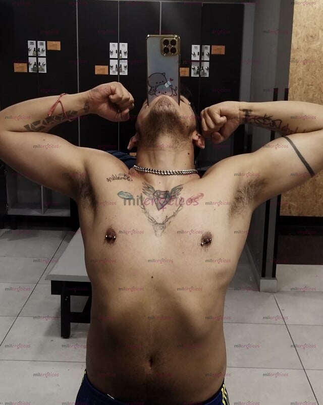 FOTOS DE QUIERES UN BUENA VERGA! SOLO MUJERES!