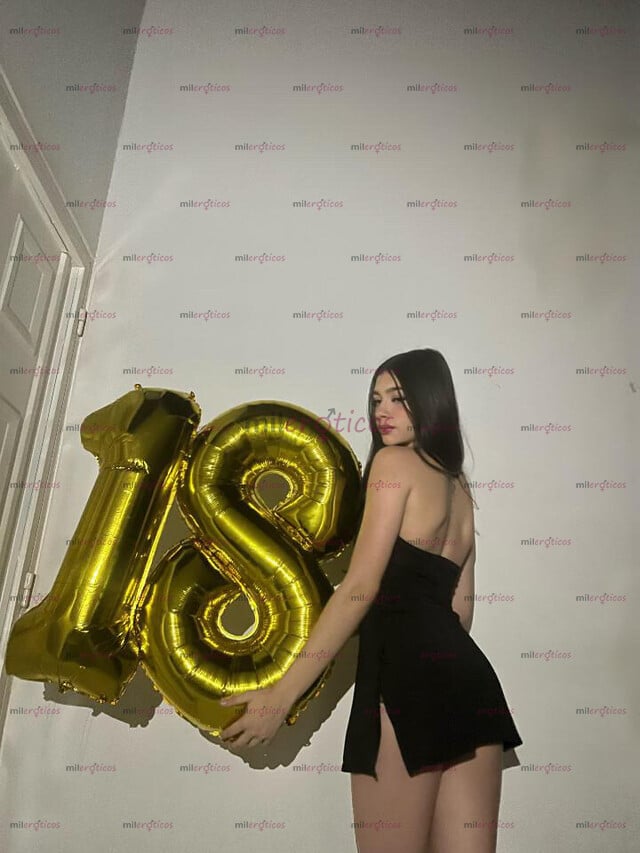 FOTOS DE FEBRERO PÁSALO CONMIGO ESTARÉ DISPONIBLE TODA LA NOCHE VIVO SOLITA