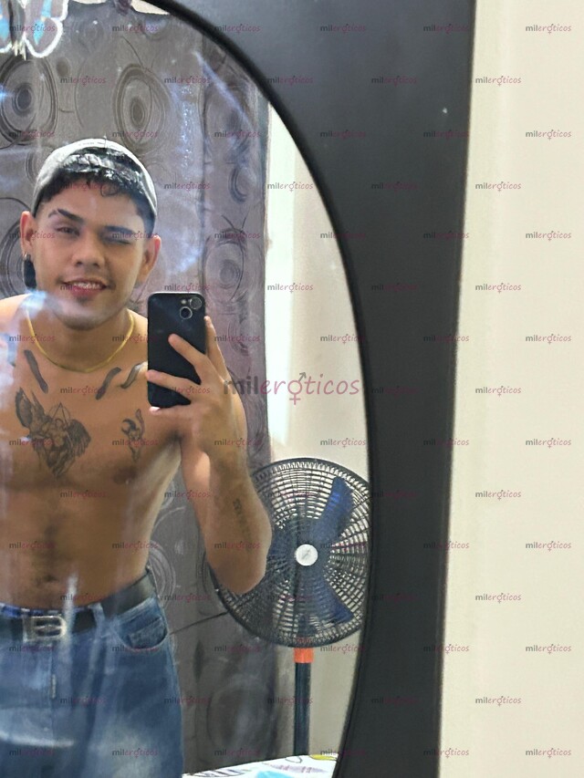 FOTOS DE PAISA JOVEN MORENO MACHO DOMINANTE CON SITIO PRIVADO.