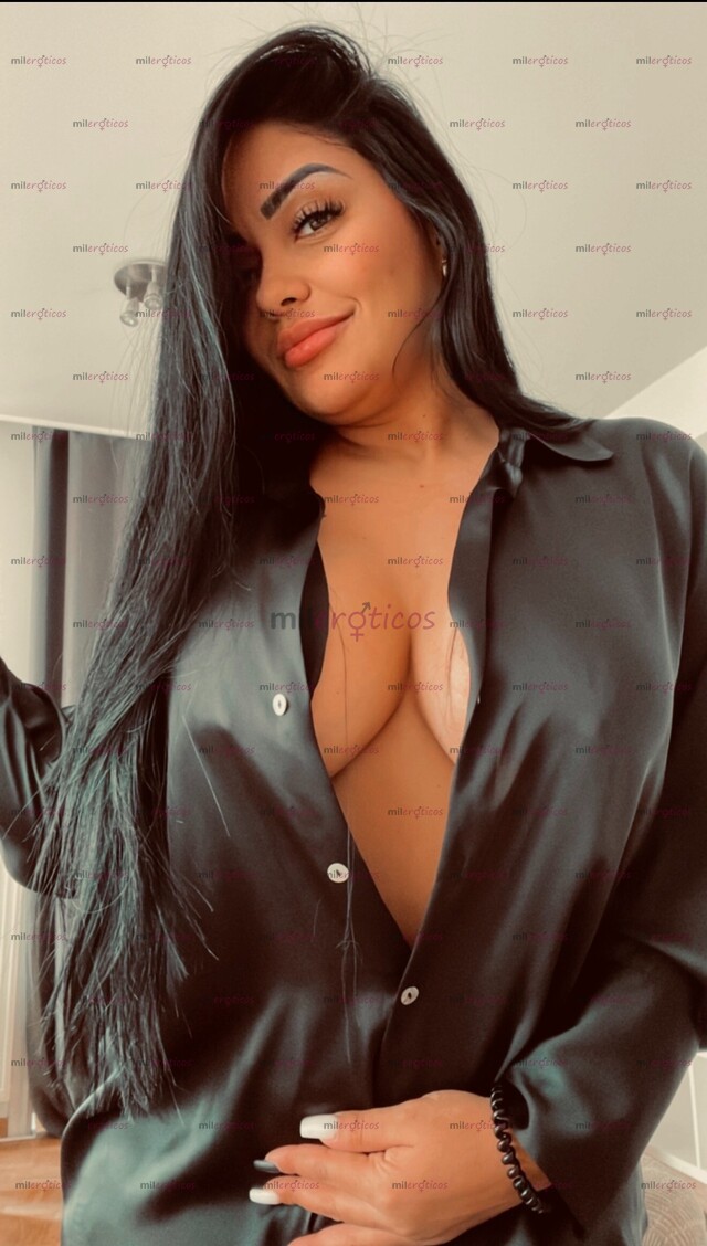 FOTOS DE LATINA RECIÉN LLEGADA MORENA CON CURVAS EXCITANTES