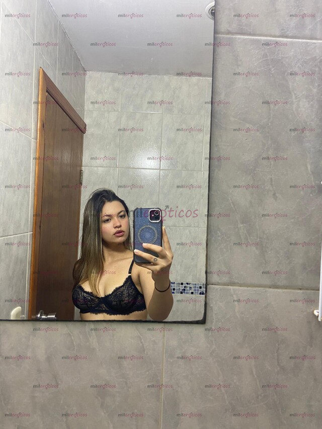 FOTOS DE LUCIA TU FLAQUITA GÜERITA Y CON UN CUERPO QUE NUNCA OLVIDARÁS PAPI