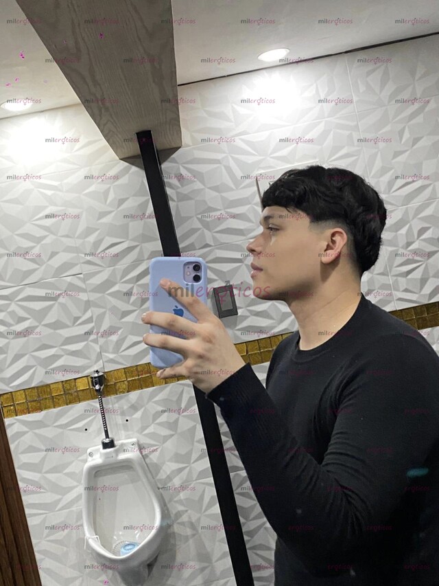 FOTOS DE NIÑO BLANQUITO DE 19 AÑOS CON UNA VERGA JUGOSA DE 20CM