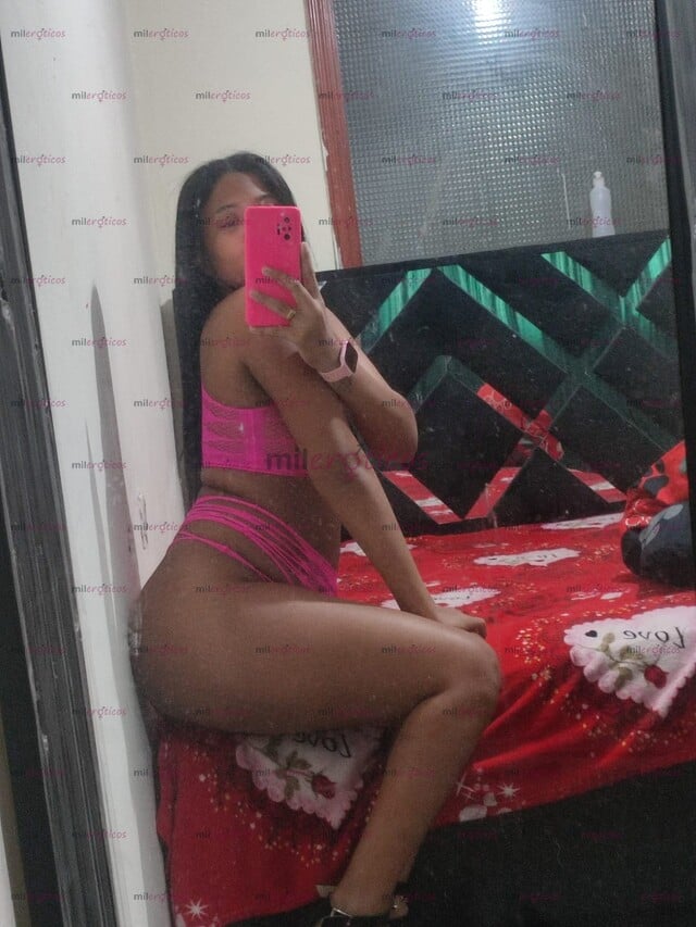 FOTOS DE TU CULONA FAVORITA REGRESO VEN A VISITARME UN RICO ORAL