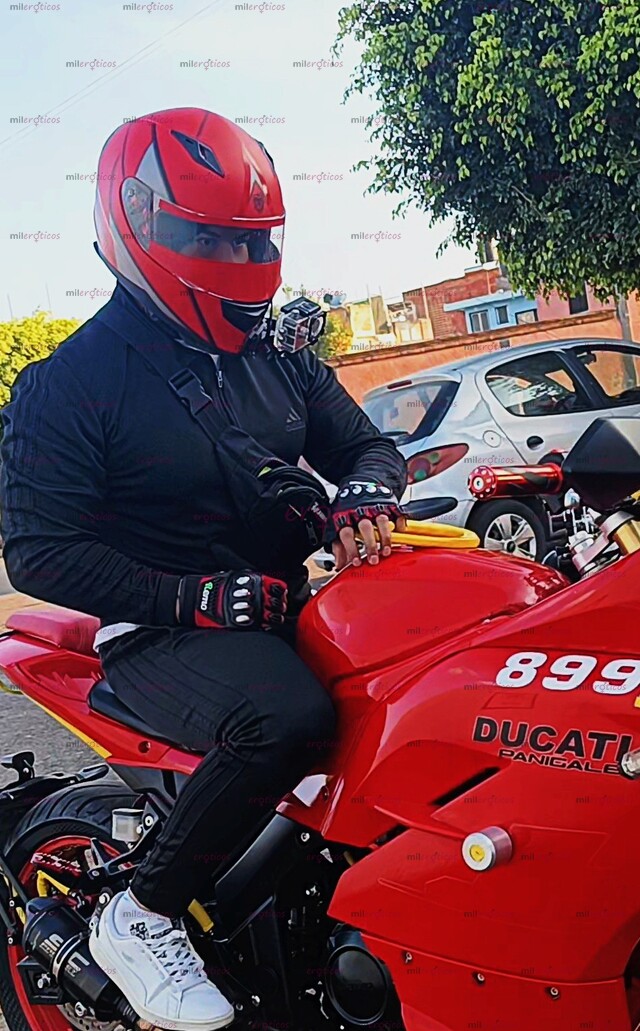 FOTOS DE HOLA!! MUCHO GUSTO HOMBRE CON GANAS DE COMPLACERTE