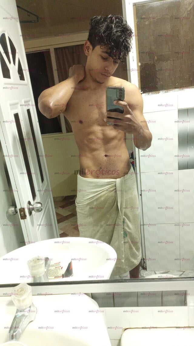 FOTOS DE CHICO JOVEN PARA DAMA O PAREJAS, BIEN DOTADO COMO TE GUSTA. APROVECHA PROMO