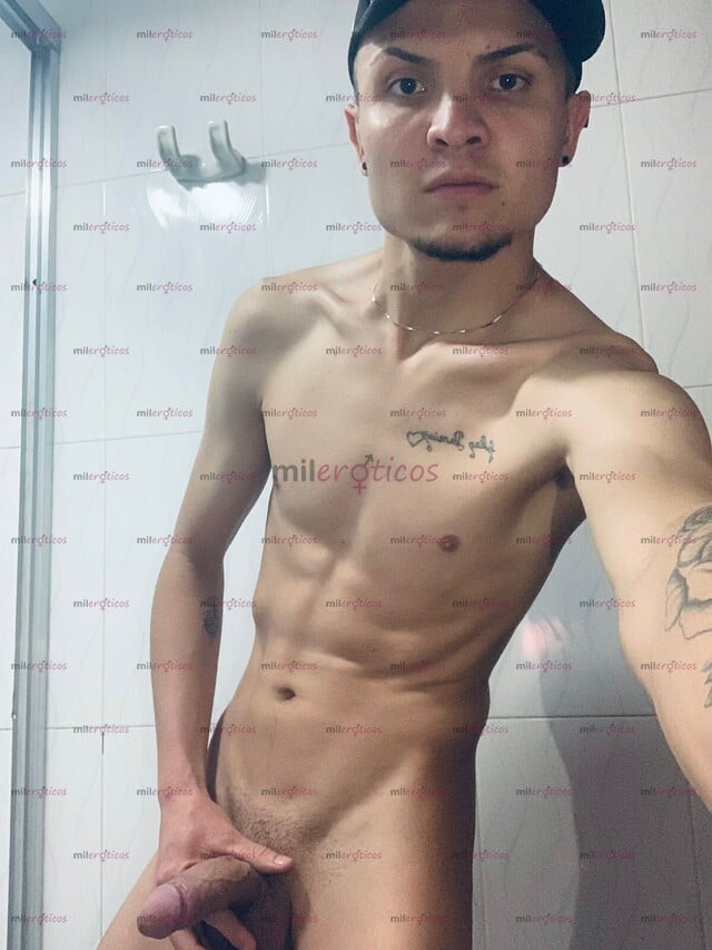 FOTOS DE CHICO JOVEN RECIÉN LLEGADO ALA CIUDAD DE BOGOTÁ VERSÁTIL ACTIVO