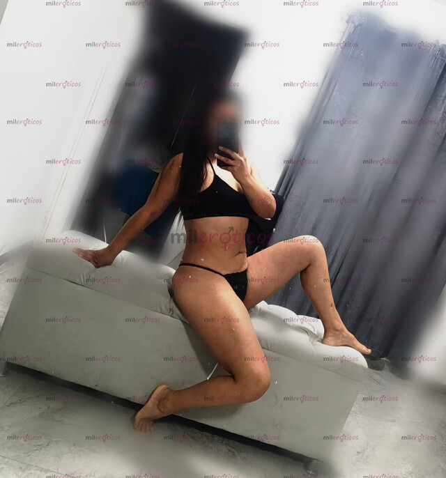 FOTOS DE RICA Y ATLETICA COLOMBIANA QUIERE CONSENTIRTE