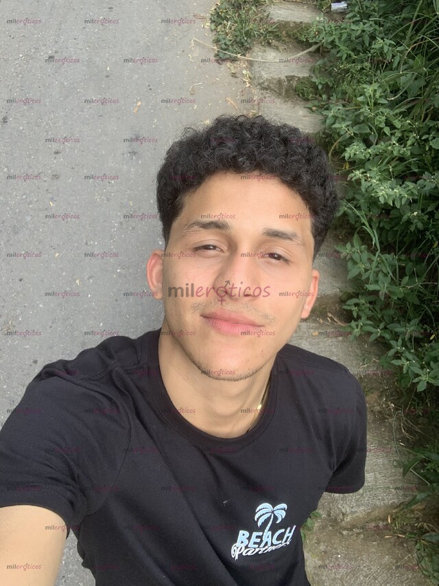 FOTOS DE ERICK CHICO RECIEN LLEGADO ALA CIUDAD DE ITAGUI