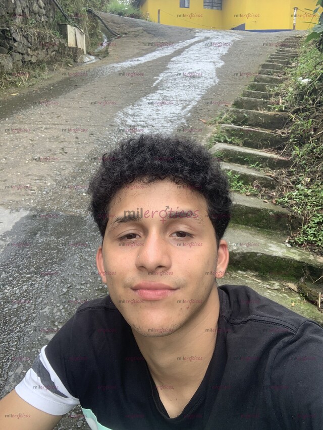 FOTOS DE ERICK CHICO RECIEN LLEGADO ALA CIUDAD DE ITAGUI