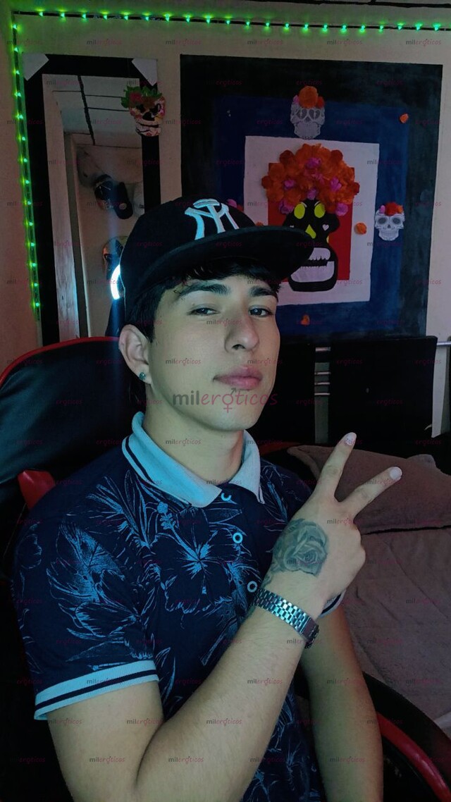 FOTOS DE QUIERES SER MI AMIGO CON DERECHO ESCRIBE Y LA PASOMOS RICO