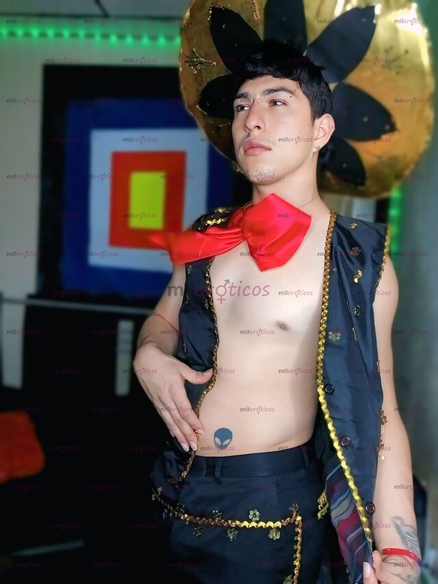 FOTOS DE QUIERES SER MI AMIGO CON DERECHO ESCRIBE Y LA PASOMOS RICO