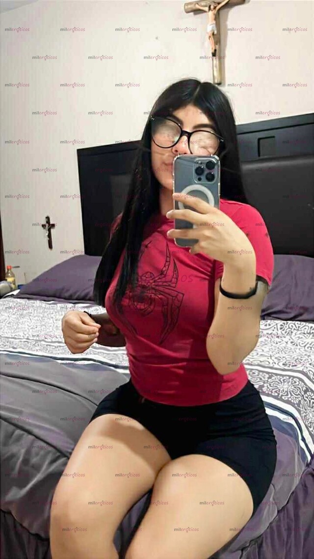 FOTOS DE MELODY LA PUTITA MUY CACHONDA Y ESTRECHITA PARA TI DAME RICO