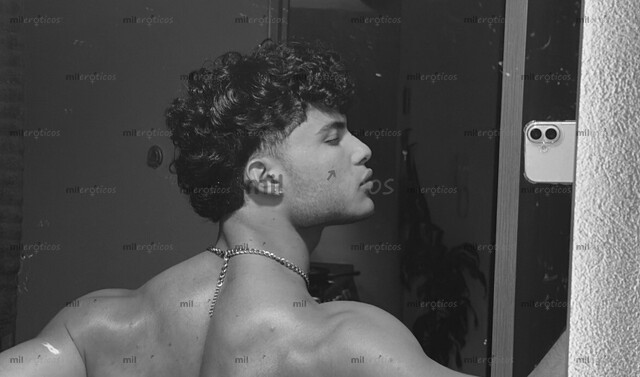 FOTOS DE MODELO CALIENTE DOTADO CON23 CM GRUESOS SERVICIO VIP