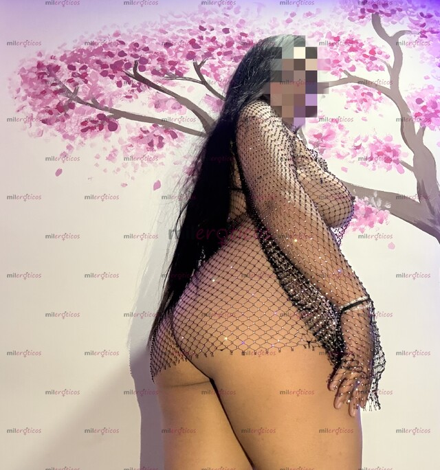 FOTOS DE JOVENCITA TETONA CURVY Y MUY CALIENTE VEN AMOR