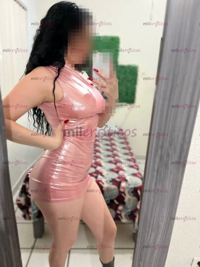 FOTOS DE LILI BLANCA PIEL SUAVE,UNA ROKERITA HERMOSA DE CABELLO NEGRO,AMOROSA SIEMPRE