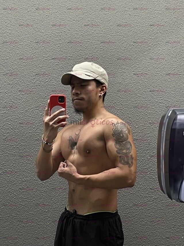 FOTOS DE CABRON PASIVO CALIENTE CON BUEN CULO Y VERGA